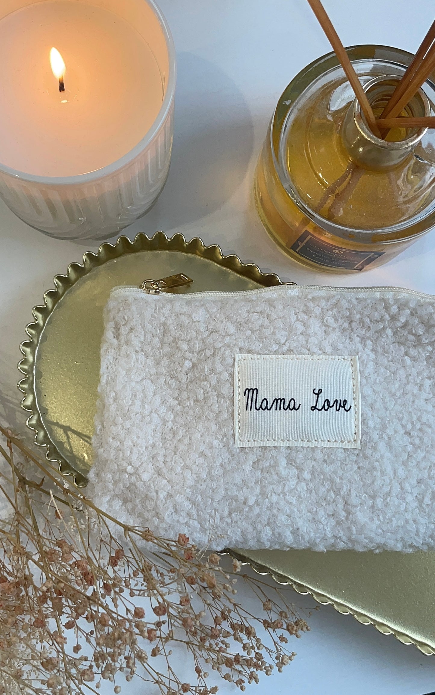 Pochette moumoutée “Mama Love” 🤍